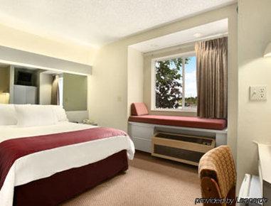 Quality Inn & Suites Watertown Fort Drum Calcium Værelse billede