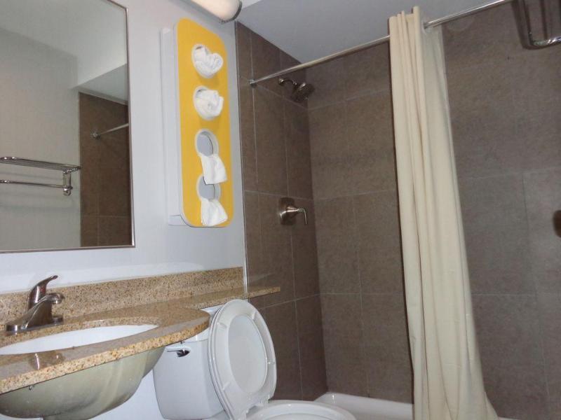 Quality Inn & Suites Watertown Fort Drum Calcium Eksteriør billede
