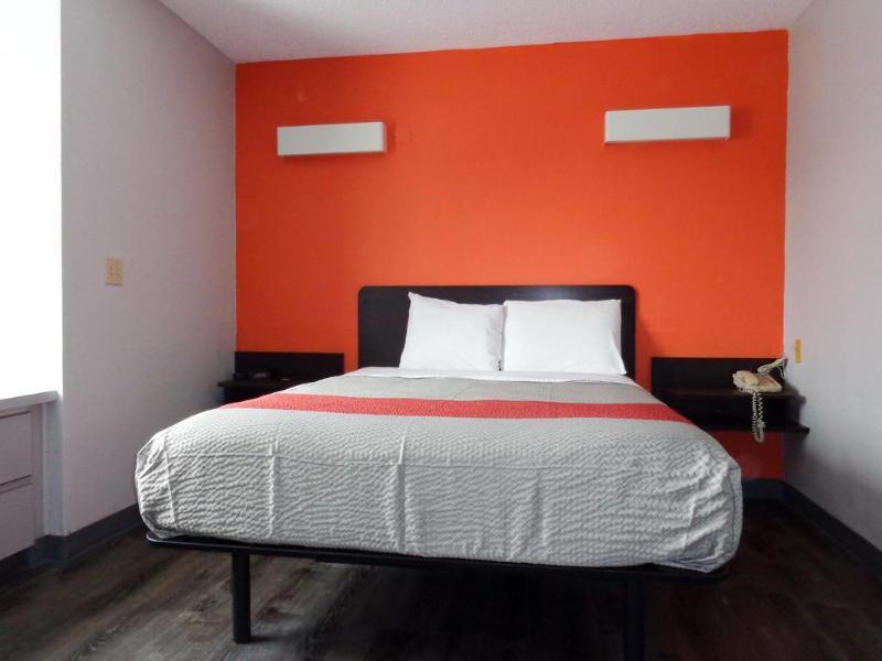 Quality Inn & Suites Watertown Fort Drum Calcium Eksteriør billede