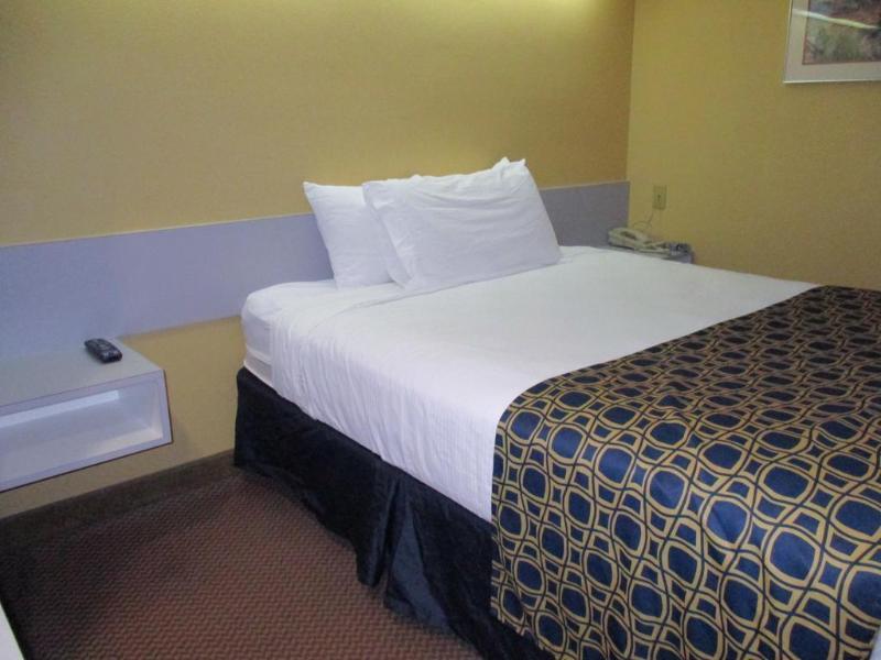 Quality Inn & Suites Watertown Fort Drum Calcium Eksteriør billede